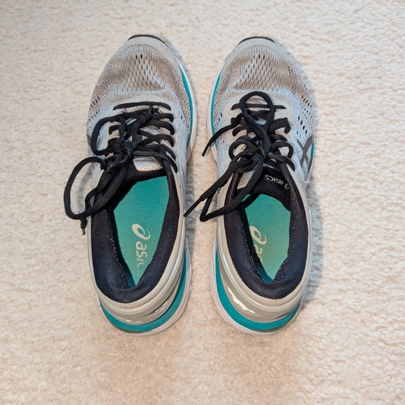 ASICS Gray and Teal Running Shoes - Picture 3 of 9
